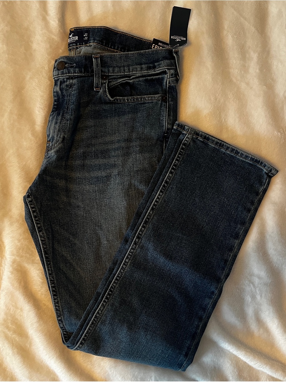 Hollister - Slim Straight Jeans / Size 32/32